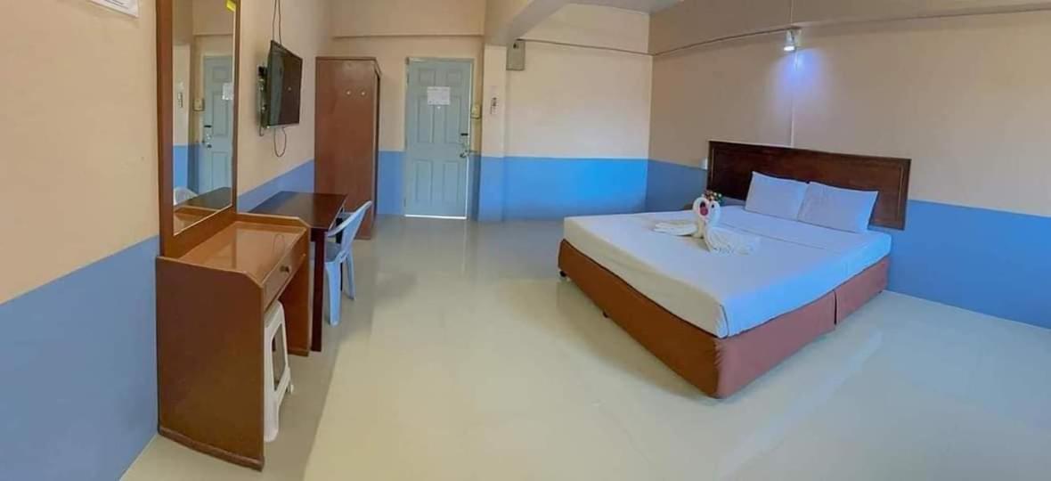 Station Hotel Trang Eksteriør bilde